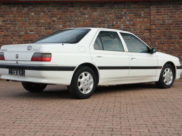 Peugeot 605